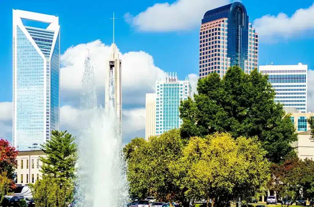 Dilworth black car service in Charlotte NC – Charlotte skyline near Dilworth