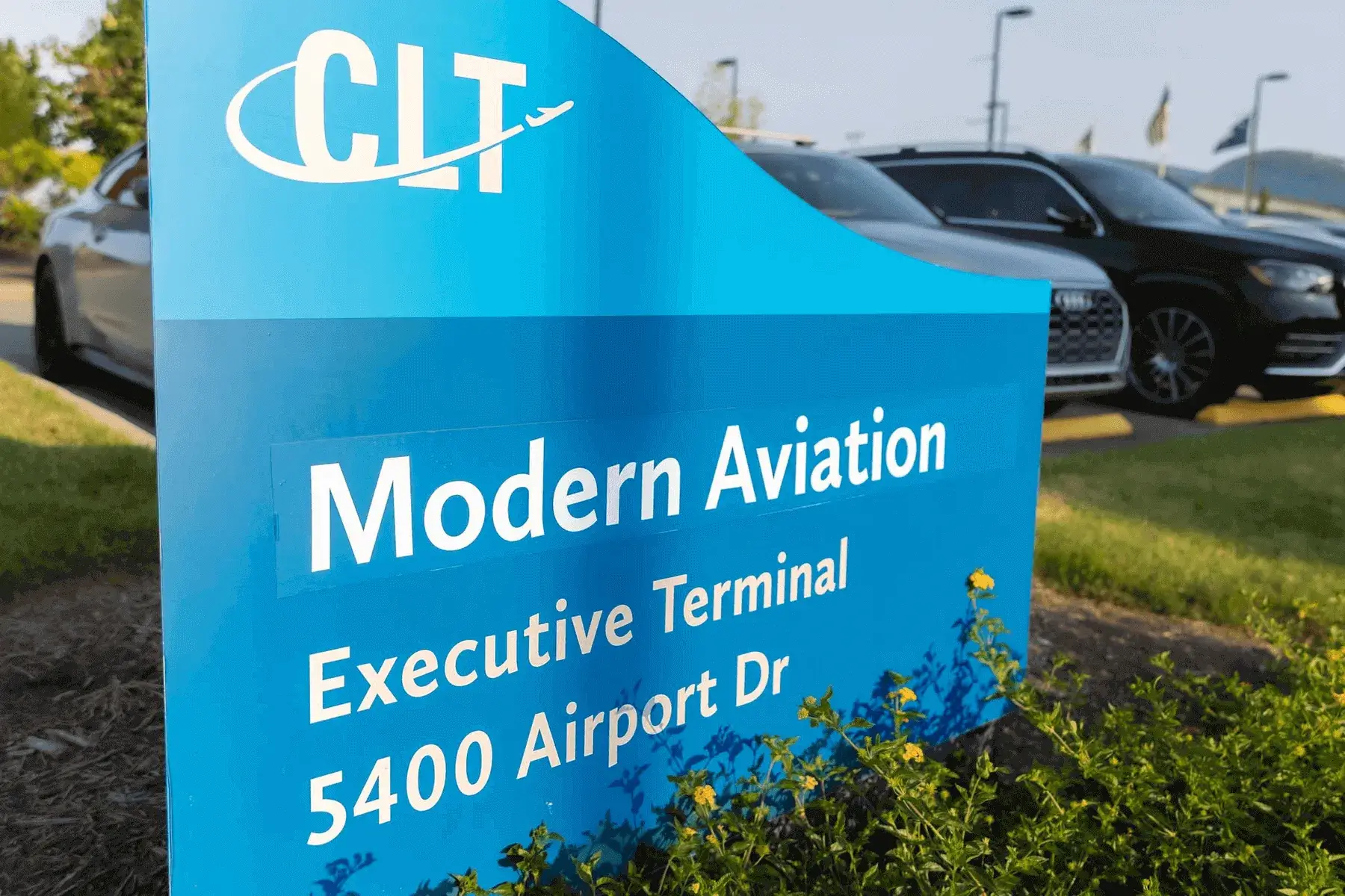 CLT Modern Aviation executive terminal sign at Charlotte Douglas Airport